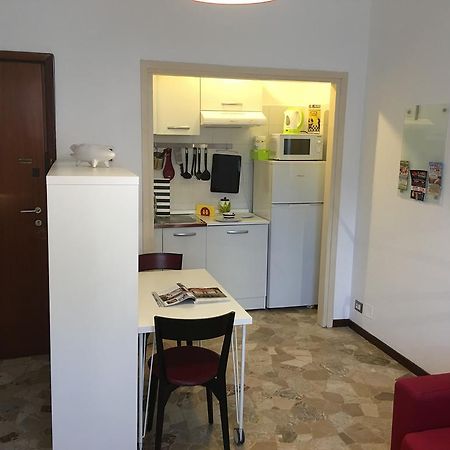 Mauro'S Studio Lägenhet Milano Exteriör bild
