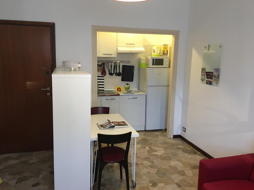 Mauro'S Studio Lägenhet Milano Exteriör bild