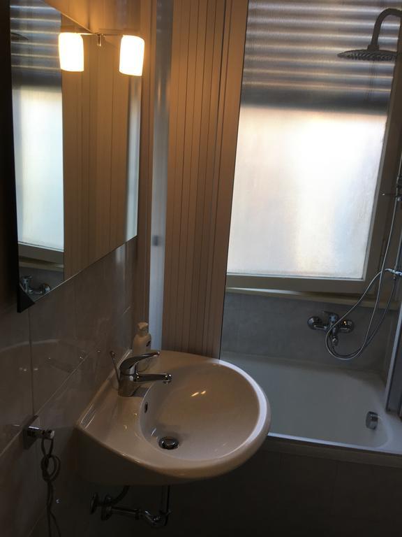 Mauro'S Studio Lägenhet Milano Exteriör bild